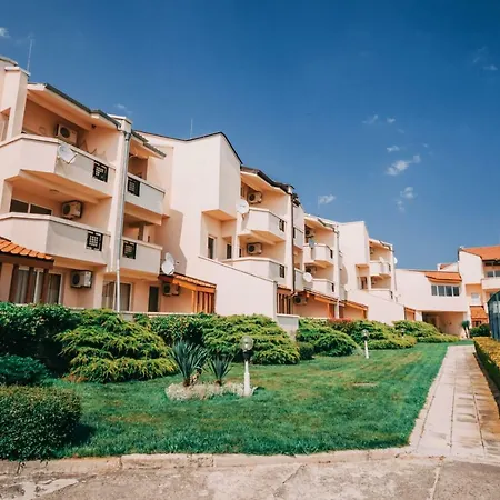 Village * Равда